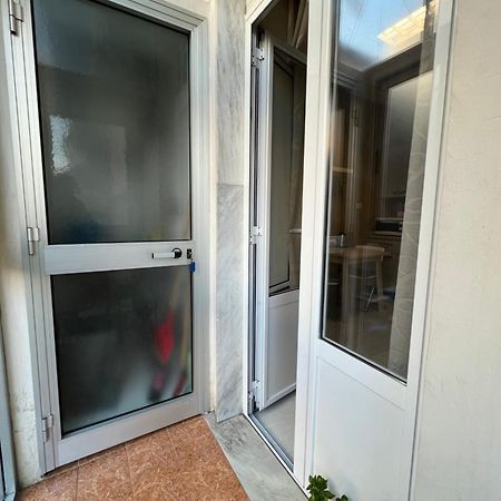 Апартаменты Alloggio Lancia Турин Экстерьер фото